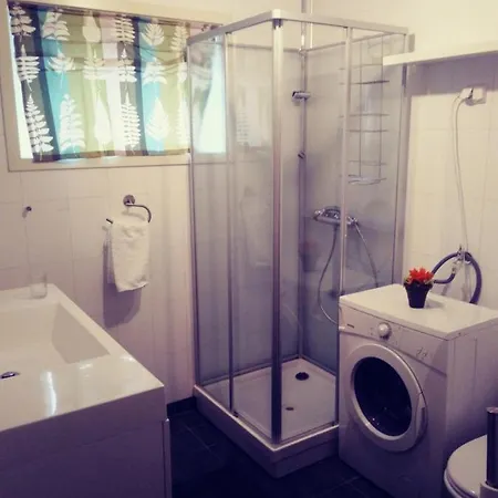 3 Bedrooms Close To Centrum